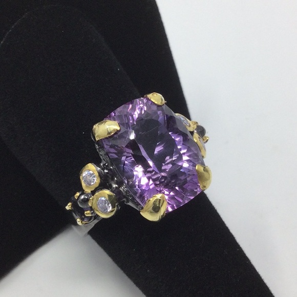Magnificent Genuine Amethyst In A Fancy Faceted Cut - Picture 3 of 7
